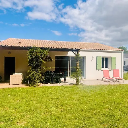 Maison Neuve 4 Etoiles A 10 Minutes De Royan * Le Chay